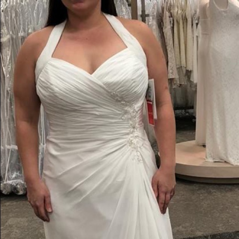 COPY - Size 14 David’s bridal wedding dress